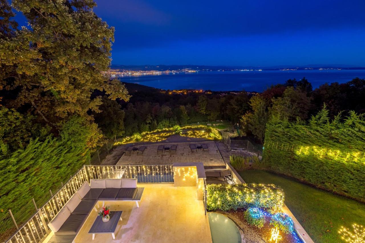 Villa Altavista - Seaview & Relax With Heated Pool & Minigolf Opatija Eksteriør bilde