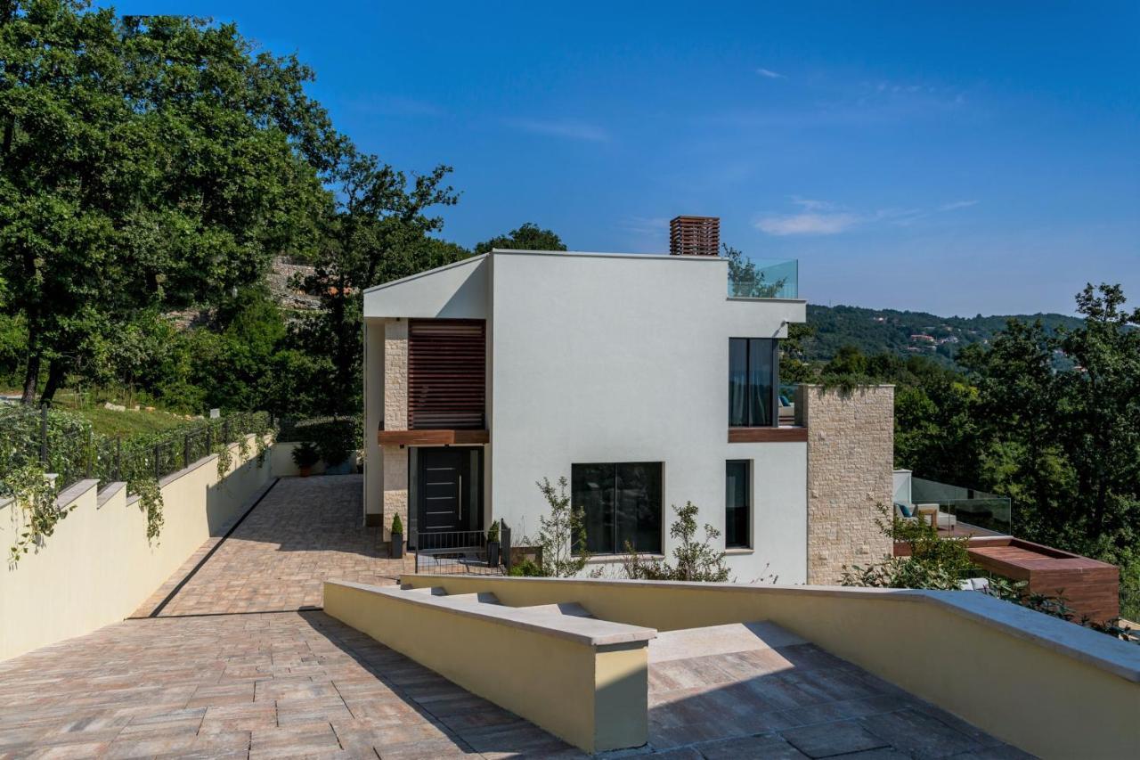 Villa Altavista - Seaview & Relax With Heated Pool & Minigolf Opatija Eksteriør bilde
